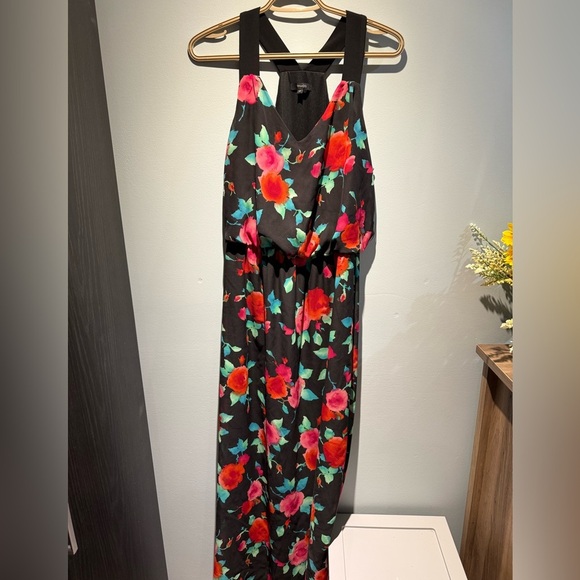 RW&CO. Dresses & Skirts - RW&CO. Black Floral Maxi Dress